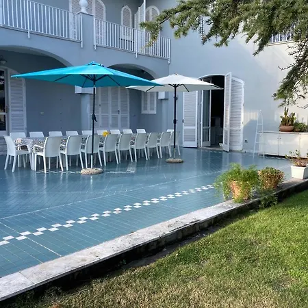 Villa Kalu' With Pool For Up To 16 People *