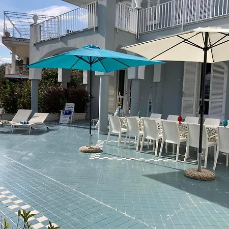 Villa Kalu' With Pool For Up To 16 People *