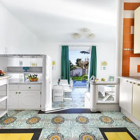 Villa Kalu' With Pool For Up To 16 People *