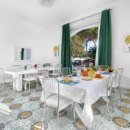 Villa Kalu' With Pool For Up To 16 People